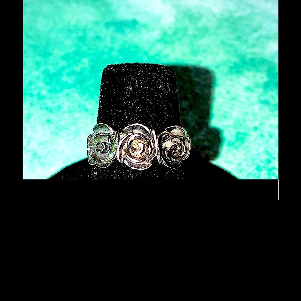 ROSE RING 3 STERLING SILVER ROSES VINTAGE EUC DAINTY DESIGN Size 6 - Picture 2 of 6